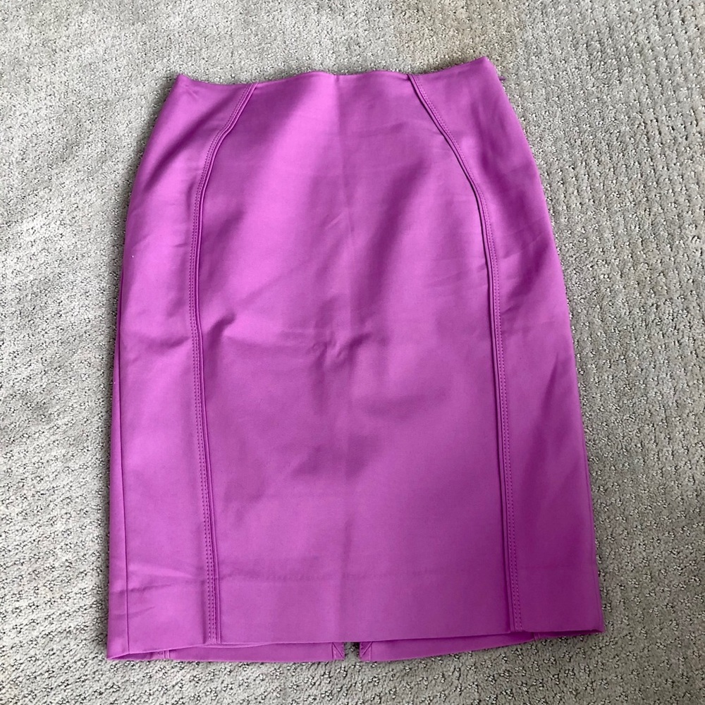 🖤3 for $15🖤WHBM perfect form skirt